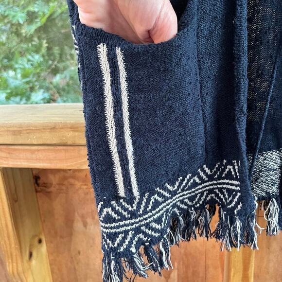 Joie Soft Navy And White Fringe Trim Cardigan Sweater Size M - Picture 6 of 9